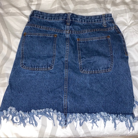 Frayed hem denim mini skirt - Picture 2 of 2
